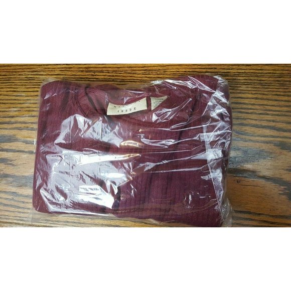 Natural Issue Maroon Red Short Sleeve Casual Crew - Picture 9 of 9